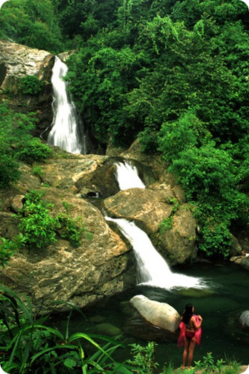Cascadas Maribina en Filipinas