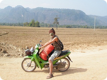 Tha Khaek: aventura en moto